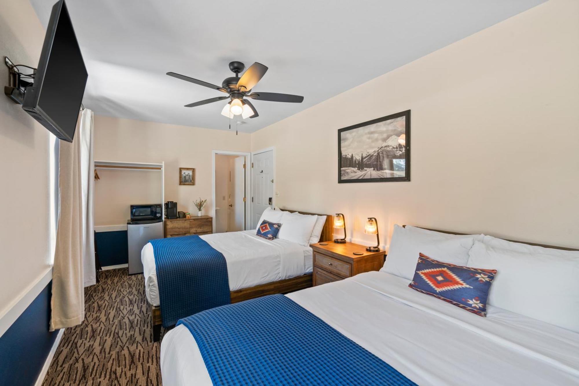 The Bent Elbow Hotel Silverton Bagian luar foto