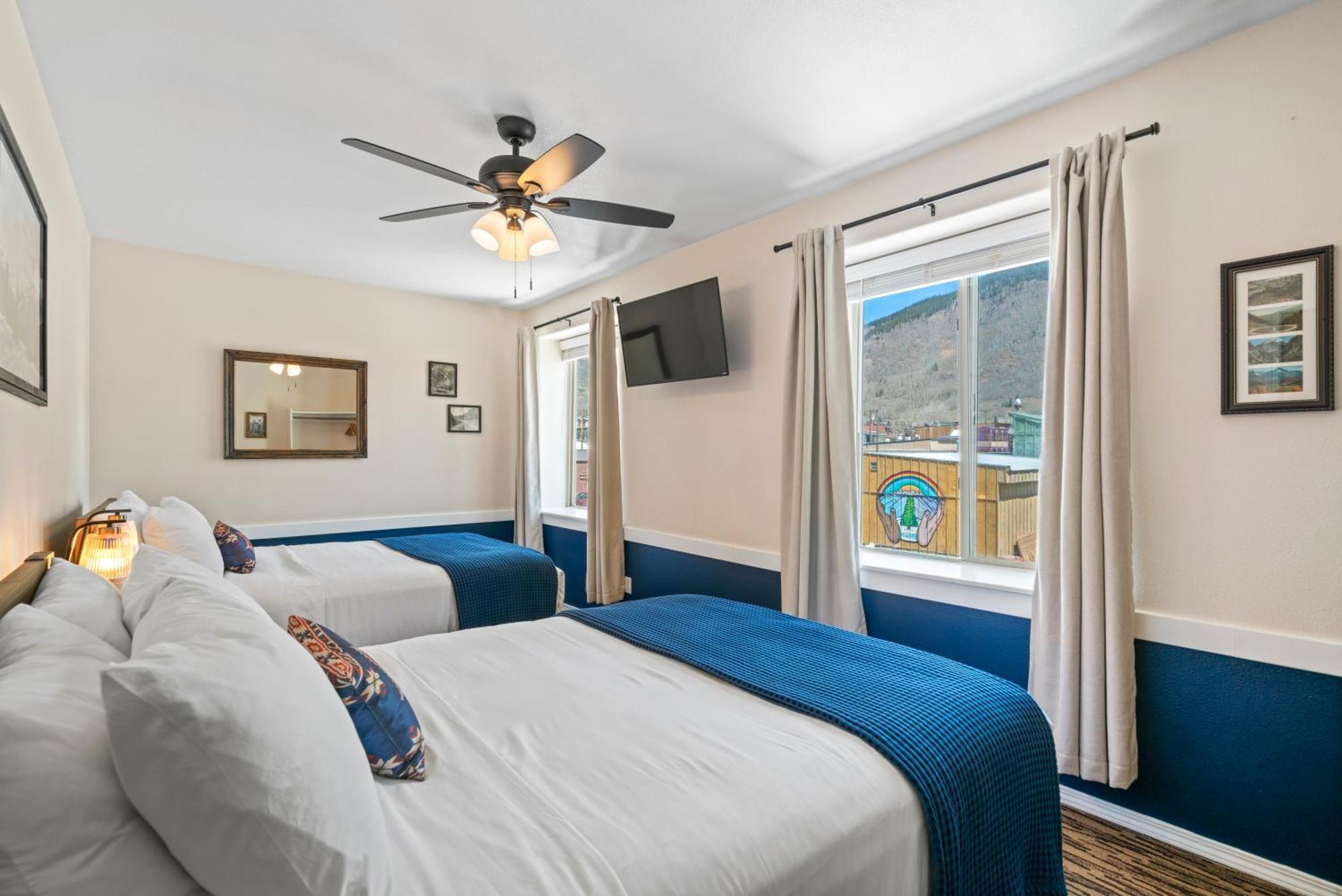 The Bent Elbow Hotel Silverton Bagian luar foto