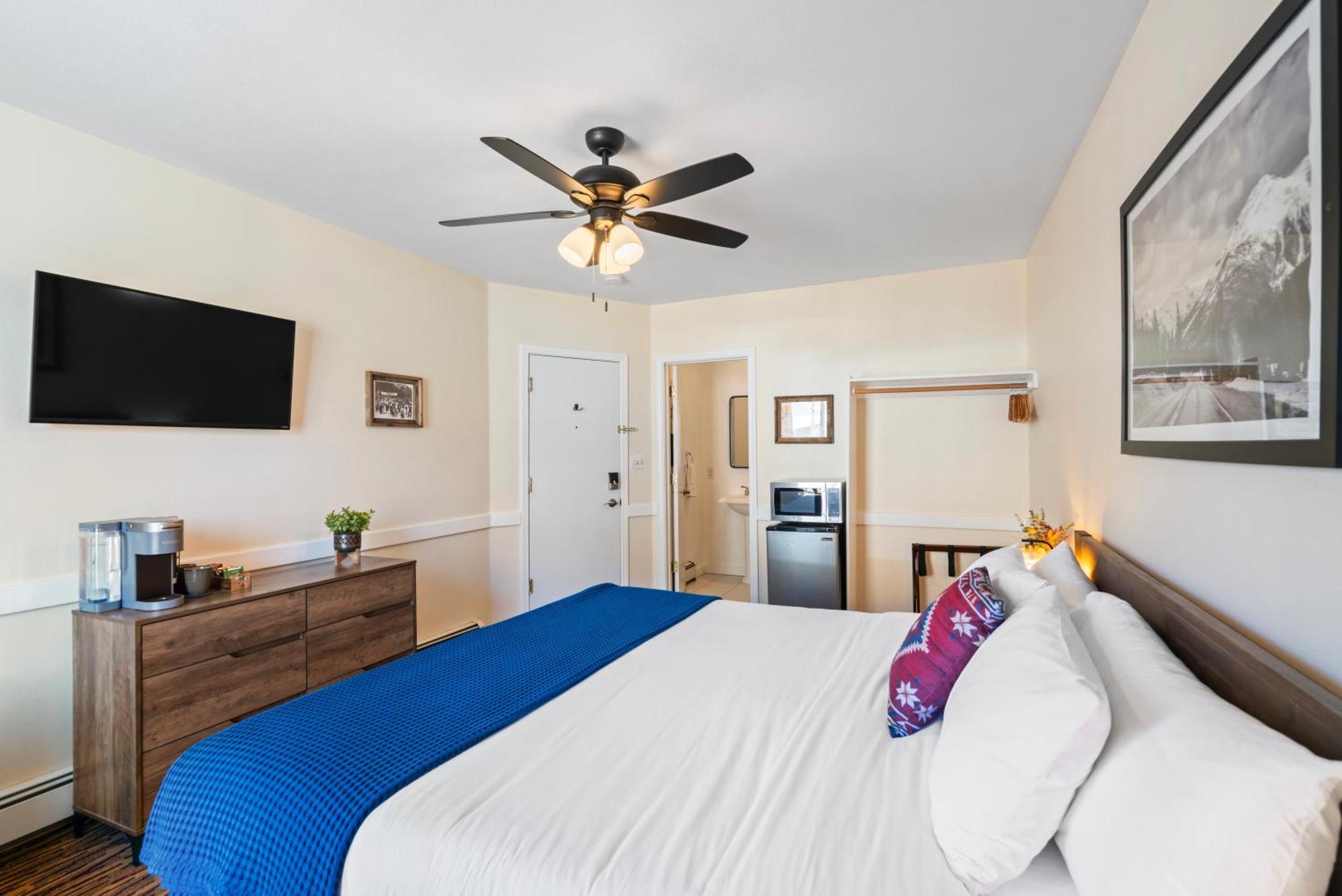 The Bent Elbow Hotel Silverton Bagian luar foto
